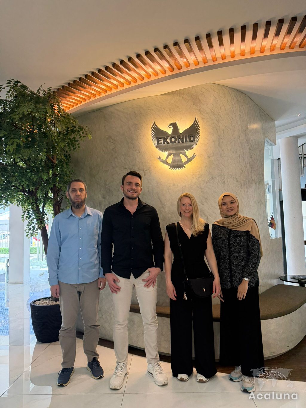 Members of the Acaluna team at the German-Indonesian Chamber of Industry and Commerce EKONID in Jakarta