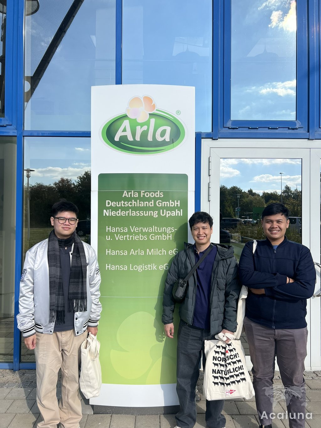 Auszubildende von Acaluna am Standort Arla Foods in Upahl